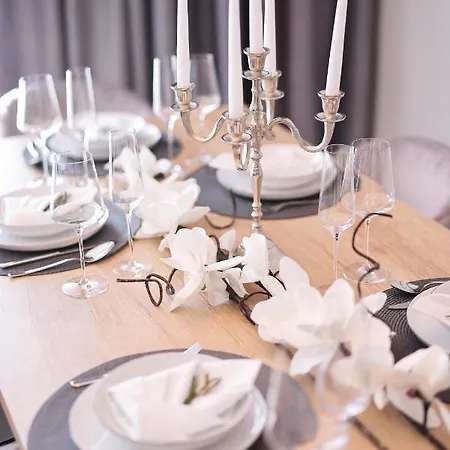 D-palace Apartments-olive Tree