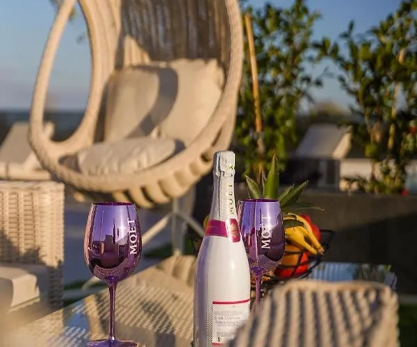 D-palace Apartments-olive Tree